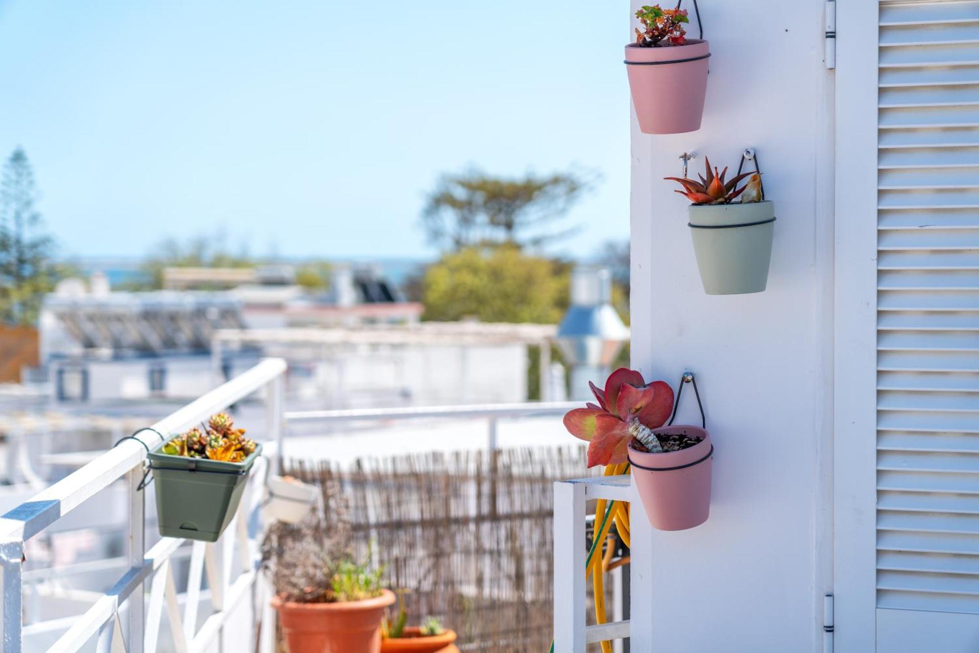 Al - Alojamento Local Pension Bicuar Hotel Olhao Bagian luar foto